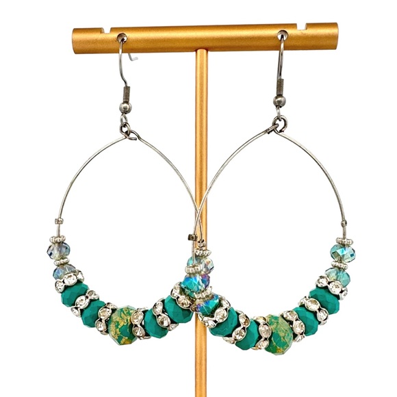 ๐ธ3/$15๐ธ Turquoise Beaded Wire Hoop Earring with Stainless Steel Hooks - Picture 3 of 3